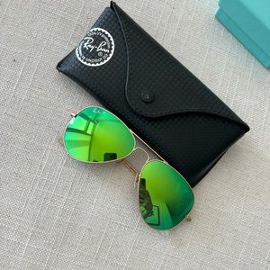 Ray-Ban Aviator Sunglasses
